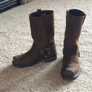 Men's Distressed Suede Boots